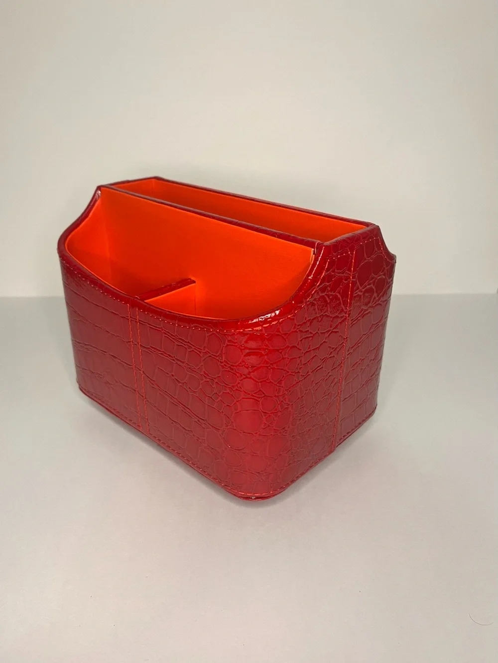 UnionBasic 360 Rotating Desk Organizer Red Crocodile Faux Leather